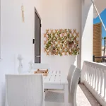 Apartment Beachside Retreat, Steps To