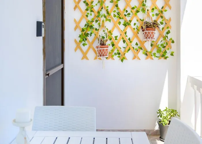 Beachside Retreat, Steps To Daire İstanköy