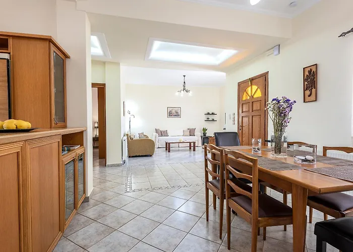 Beachside Retreat, Steps To Daire *