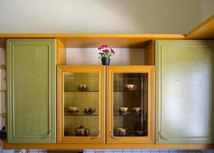 Beachside Retreat, Steps To Daire