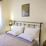 Beachside Retreat, Steps To Apartamento