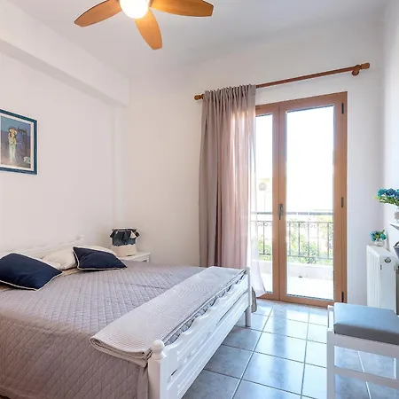 아파트 Beachside Retreat, Steps To